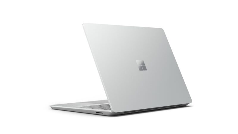 Action: MOBMICNOT0070 Microsoft Surface Go i5 10th/8GB/256G Win10 PRO | 8GB